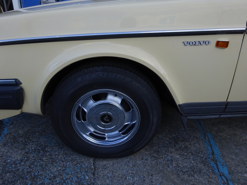 部品販売 | ボルボ240の整備、販売、修理、カスタムは千葉の