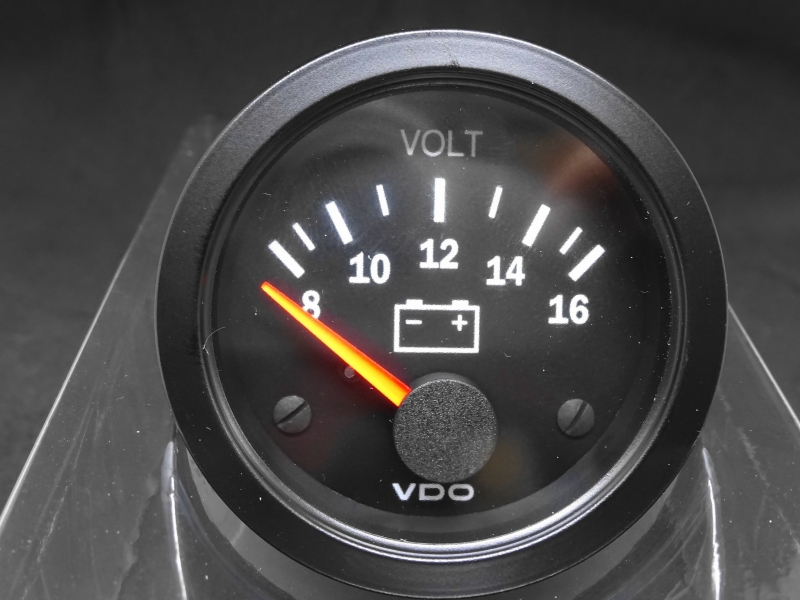 ボルボ VOLVO 240 電圧計｜パーツ 